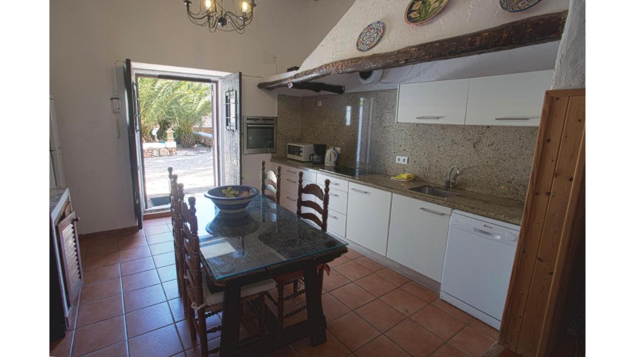 Villa Daniel 5 Mins By Taxi Into Ibiza Town Sant Jordi de ses Salines Extérieur photo
