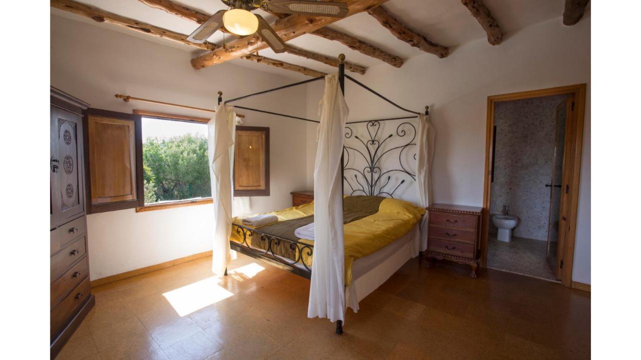 Villa Daniel 5 Mins By Taxi Into Ibiza Town Sant Jordi de ses Salines Extérieur photo